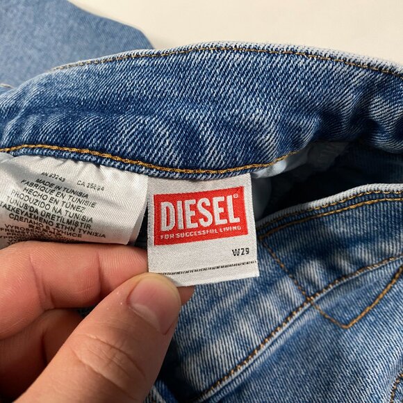 Diesel Industries 2005 5-Pocket Embossed Logo Slim Fit Tapered Jeans mens 29x28 - Picture 6 of 14